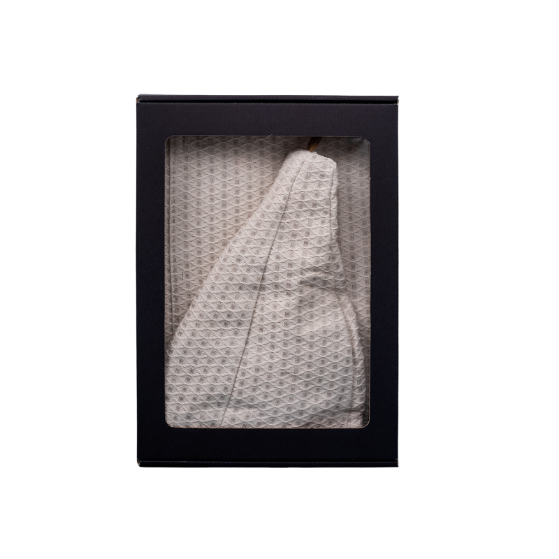 Подаръчен комплект в подаръчна кутия за НЕГО. Мъжка шапка за сауна и престилка - ЛЕН