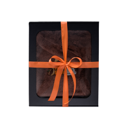 Подаръчен комплект в подаръчна кутия за НЕГО. Мъжка шапка за сауна и престилка - КАФЯВА 