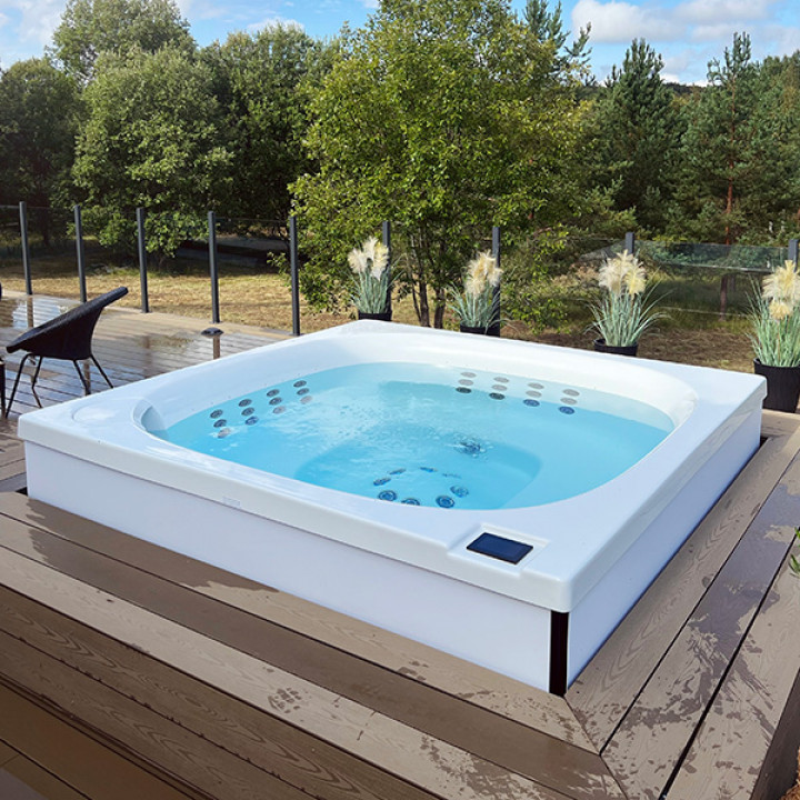 Хидромасажен СПА басейн Novitek Lumispa M